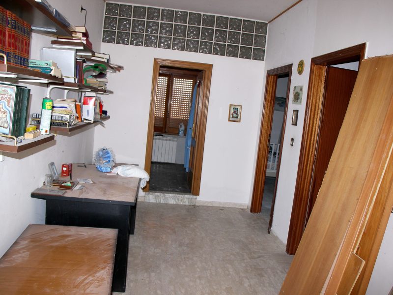 MORCONE (BN) - CASALE RISTRUTTURATO CON TERRENO