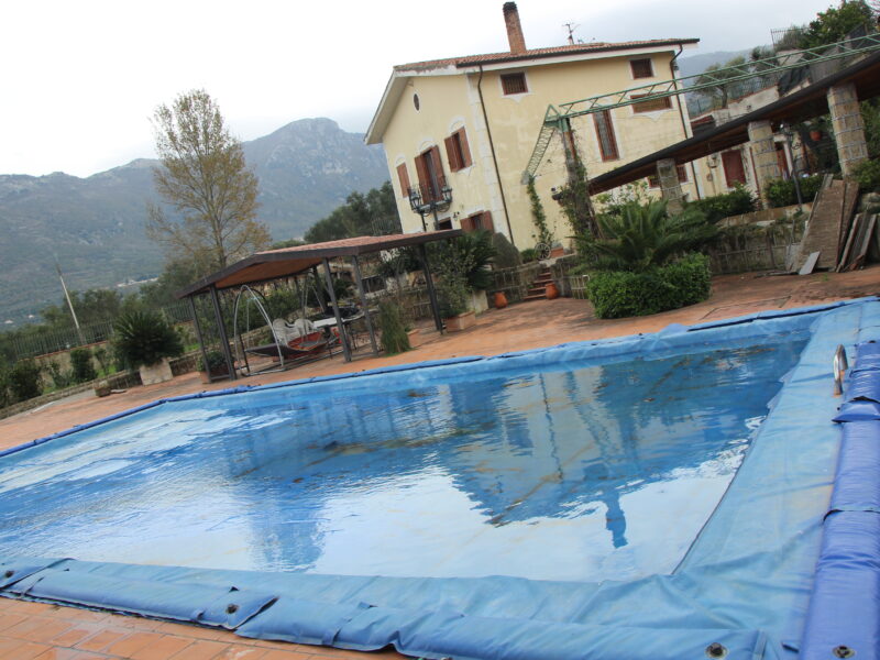 MELIZZANO (BN) - 86 VILLA CON GIARDINO E PISCINA