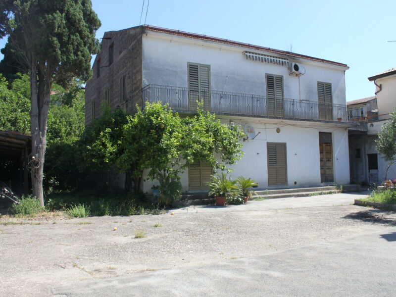 DUGENTA (BN) - 807 APPARTAMENTO AL PIANO TERRA