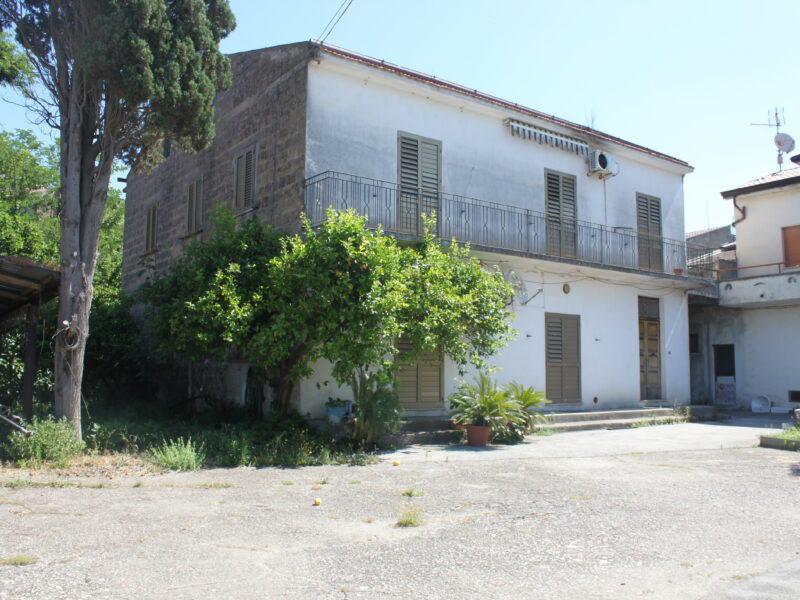 DUGENTA (BN) - 807 APPARTAMENTO AL PIANO TERRA