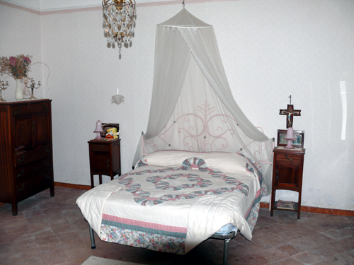 SANT'AGATA DE' GOTI (BN) - 391 CASA COLONICA CON GIARDINO