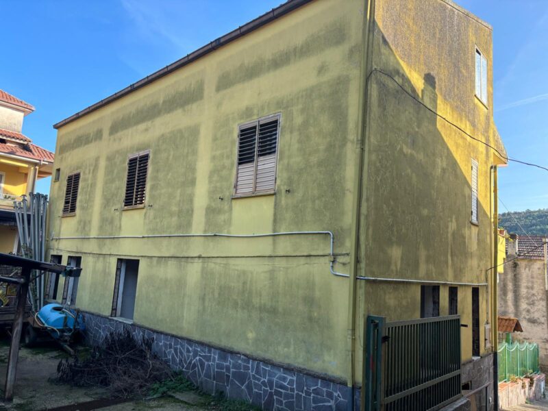 CASTEL MORRONE (CE) - 781 FABBRICATO INDIPENDENTE