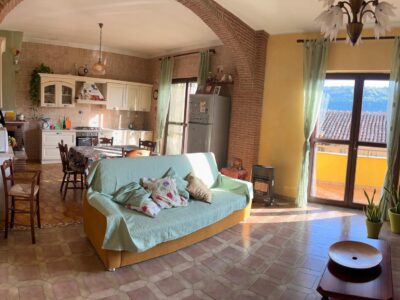 CASTEL MORRONE (CE) - 781 FABBRICATO INDIPENDENTE