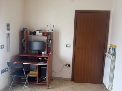 DUGENTA (BN) - 769 APPARTAMENTO CON GARAGE