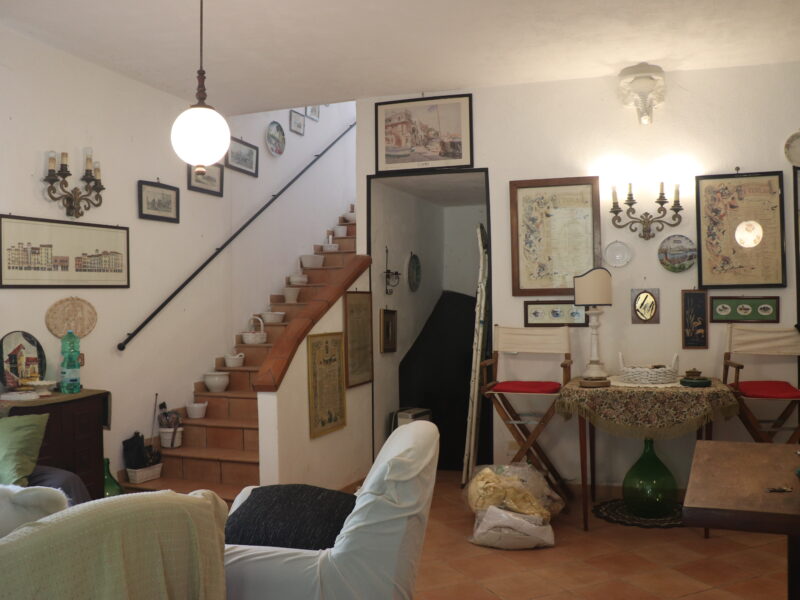 DUGENTA (BN) - 765 CASALE RISTRUTTURATO CON TERRENO