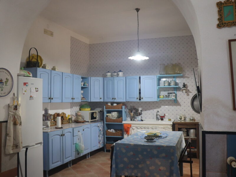 DUGENTA (BN) - 765 CASALE RISTRUTTURATO CON TERRENO