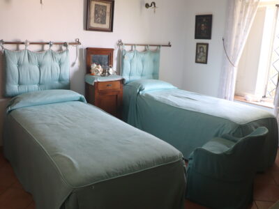 DUGENTA (BN) - 765 CASALE RISTRUTTURATO CON TERRENO