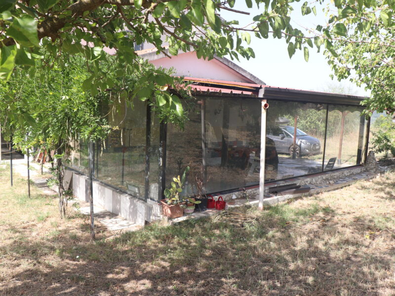 DUGENTA (BN) - 765 CASALE RISTRUTTURATO CON TERRENO