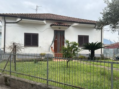 DUGENTA (BN) - 759 CASA INDIPENDENTE CON GIARDINO