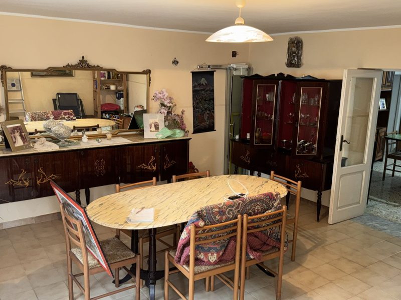 DUGENTA (BN) - 759 CASA INDIPENDENTE CON GIARDINO