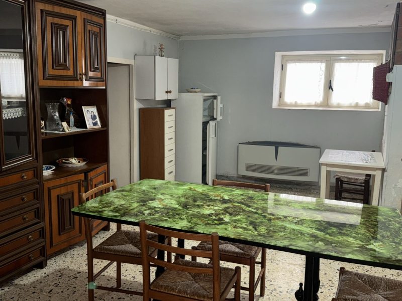 DUGENTA (BN) - 759 CASA INDIPENDENTE CON GIARDINO