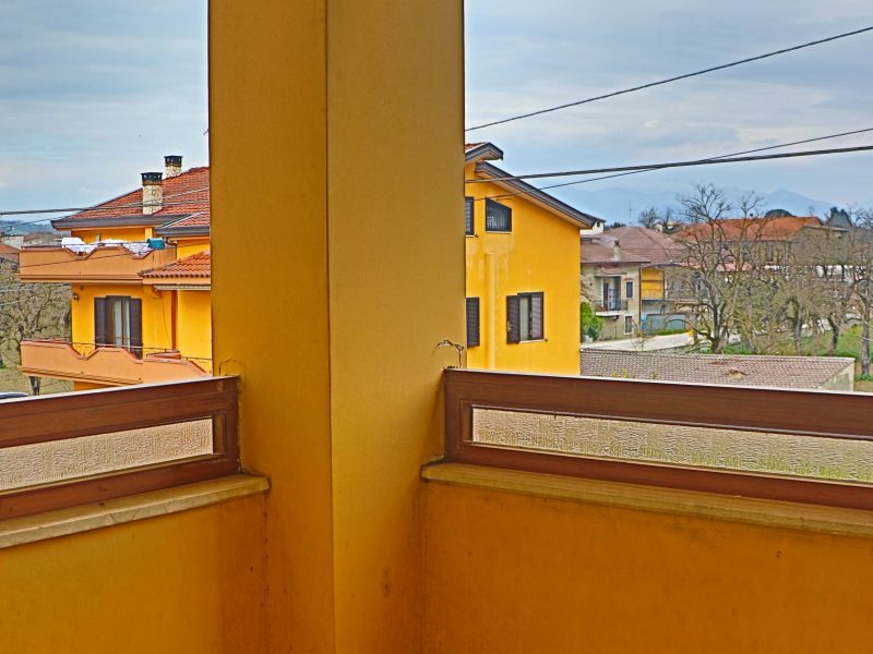 DUGENTA (BN) - 760 APPARTAMENTO AL PRIMO PIANO