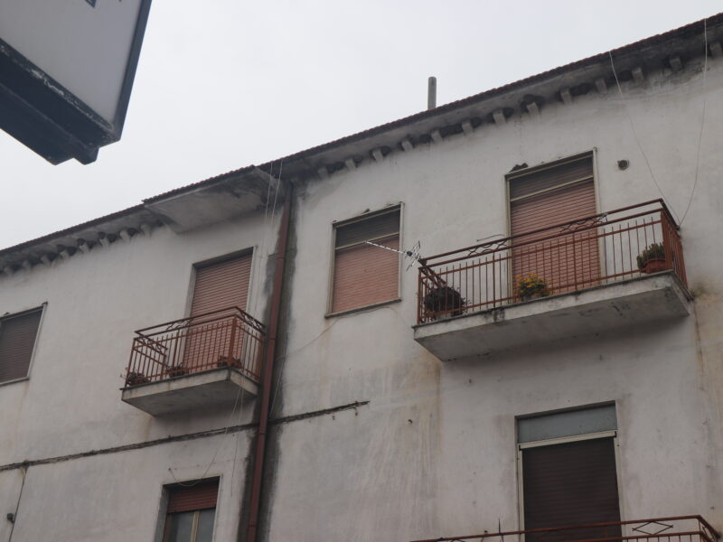 DUGENTA (BN) - 762 APPARTAMENTO IN ZONA CENTRALE