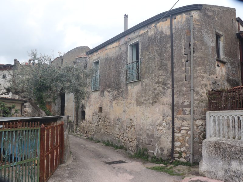 SANT'AGATA DE' GOTI (BN) - 753 CASA COLONICA IN UN BORGO