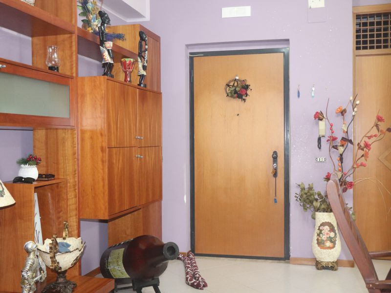 AMOROSI (BN) - 754 APPARTAMENTO IN PICCOLO PARCO, A POCHI PASSI DAL CENTRO