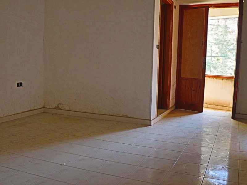 CASTEL CAMPAGNANO (CE) - 757 PALAZZOTTO NEL CENTRO STORICO