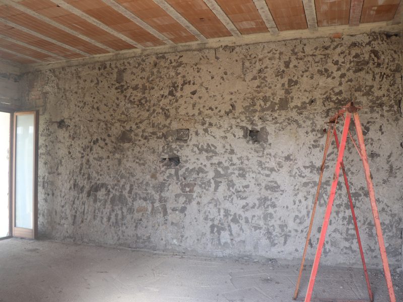 DUGENTA (BN) - 756 PORZIONE DI CASALE IN UN BORGO