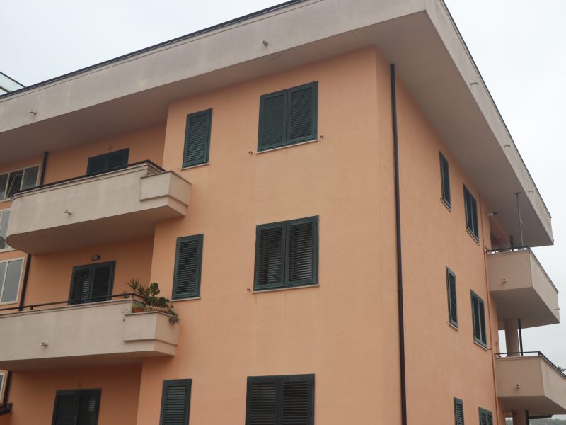 AMOROSI (BN) - 754 APPARTAMENTO IN PICCOLO PARCO, A POCHI PASSI DAL CENTRO