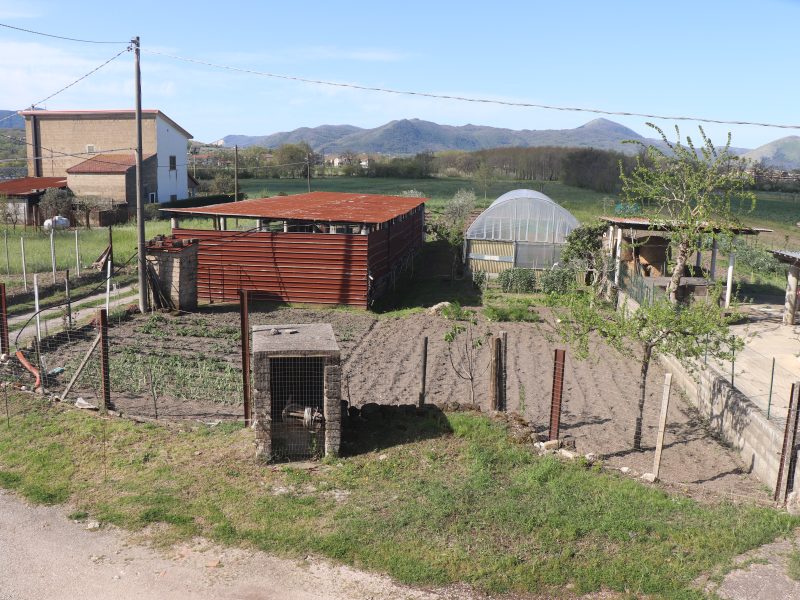 DUGENTA (BN) - 756 PORZIONE DI CASALE IN UN BORGO