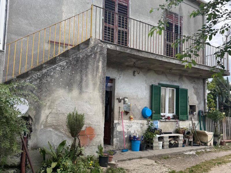 DUGENTA (BN) - 749 PORZIONE DI CASA INDIPENDENTE