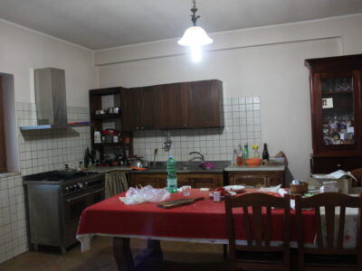 AMOROSI (808) - VILLA INDIPENDENTE CON TERRENO