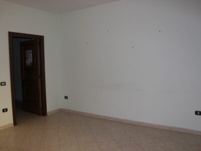 DUGENTA (BN) - 817 PALAZZOTTO IN ZONA CENTRALE