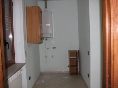 DUGENTA (BN) - 817 PALAZZOTTO IN ZONA CENTRALE