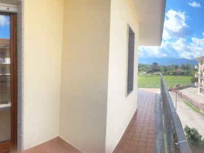 DUGENTA (BN) - 996 APPARTAMENTO CON GARAGE