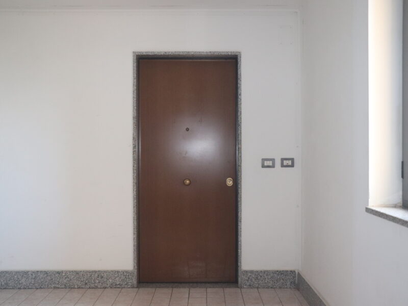 DUGENTA (BN) - 996 APPARTAMENTO CON GARAGE