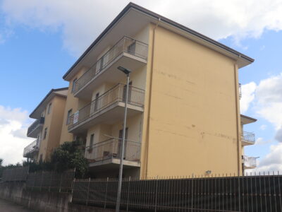 DUGENTA (BN) - 996 APPARTAMENTO CON GARAGE