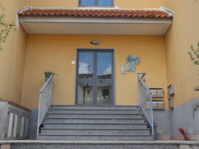 DUGENTA (BN) - 996 APPARTAMENTO CON GARAGE