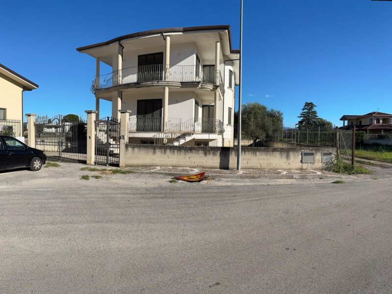 DUGENTA (BN) - 991 VILLA DI NUOVA COSTRUZIONE