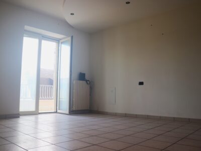 LIMATOLA (BN) - 48 APPARTAMENTO AL PRIMO PIANO