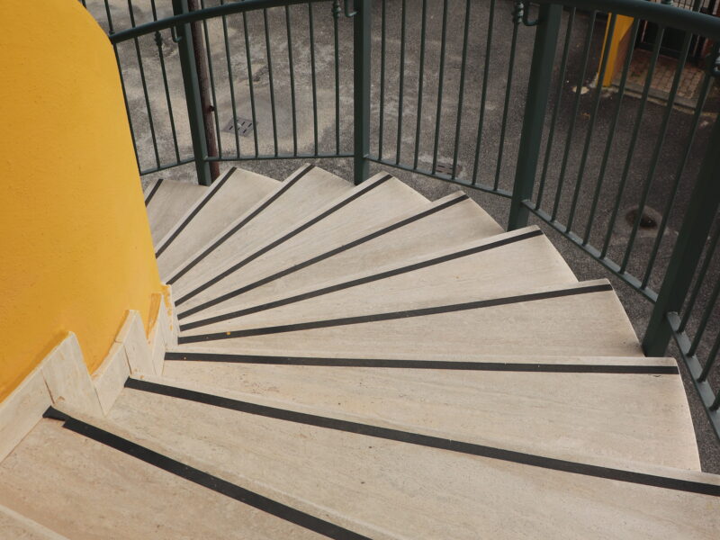 AMOROSI (BN) - 85 APPARTAMENTO AL PRIMO PIANO