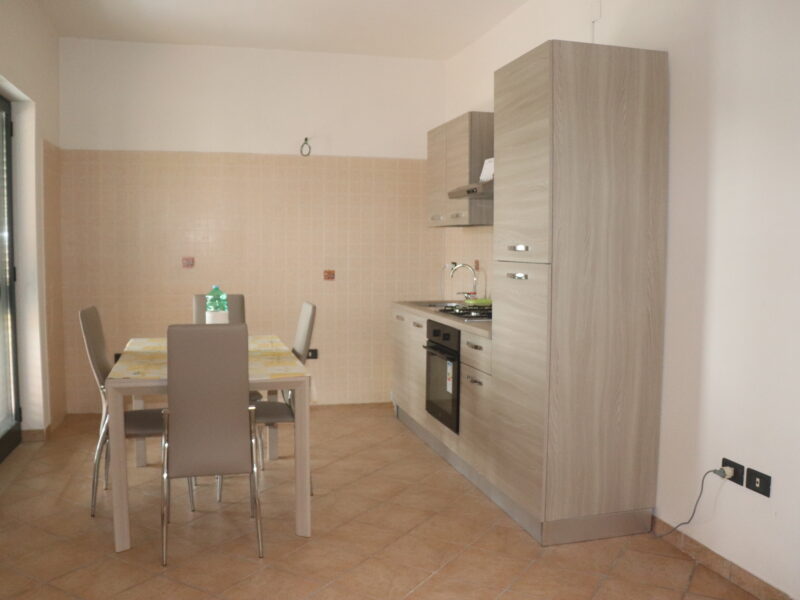 AMOROSI (BN) - 85 APPARTAMENTO AL PRIMO PIANO