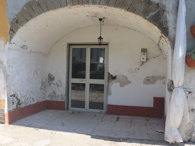 LIMATOLA (BN) - 1 MONOLOCALE SU DUE LIVELLI