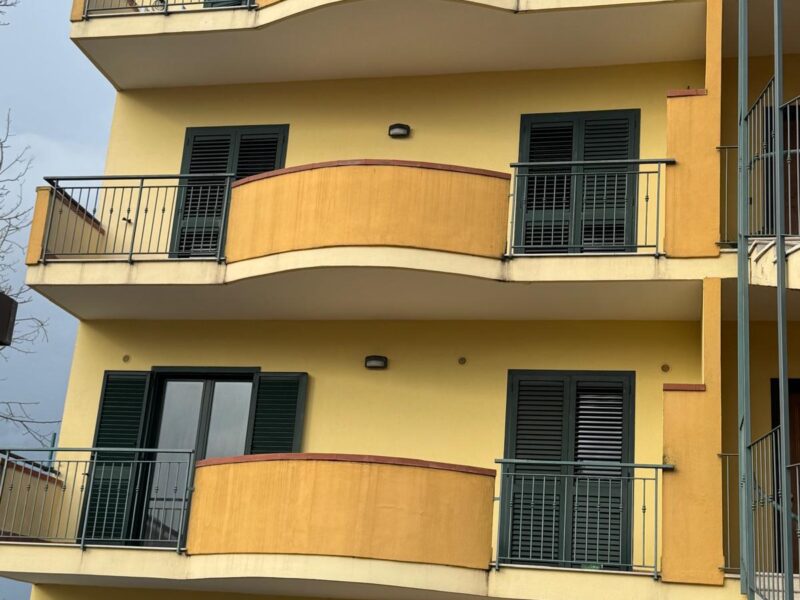 AMOROSI (BN) - 85 APPARTAMENTO AL PRIMO PIANO