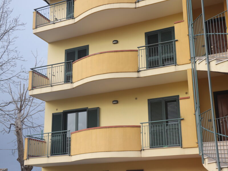 AMOROSI (BN) - 85 APPARTAMENTO AL PRIMO PIANO