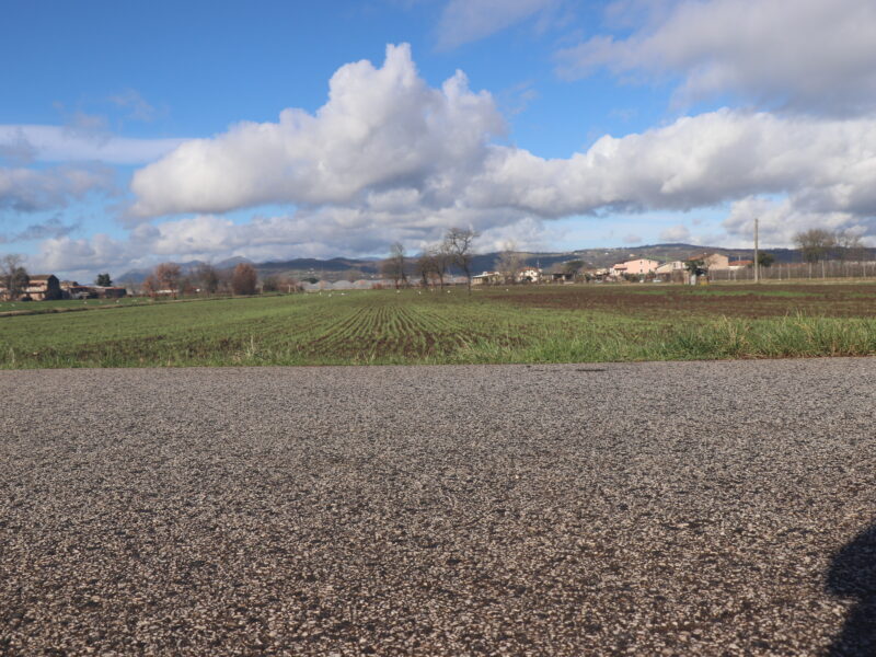 DUGENTA (BN) - 83 TERRENO PIANEGGIANTE