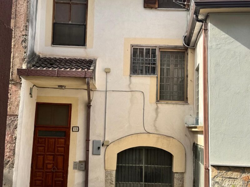 FRASSO TELESINO (BN) - 263 PALAZZOTTO INDIPENDENTE