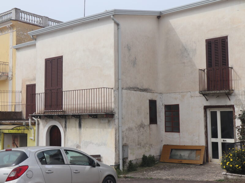 GIOIA SANNITICA (CE) - 131 PALAZZOTTO IN ZONA CENTRALE