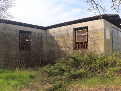 DUGENTA (BN) - 108 CAPANNONE CON TERRENO IN SPLENDIDA POSIZIONE