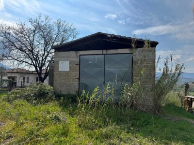 DUGENTA (BN) - 108 CAPANNONE CON TERRENO IN SPLENDIDA POSIZIONE