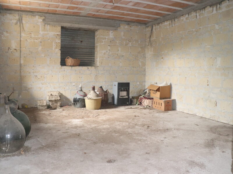 CASTEL CAMPAGNANO (CE) - 116 CASA INDIPENDENTE E DEPENDANCE DA RISTRUTTURARE