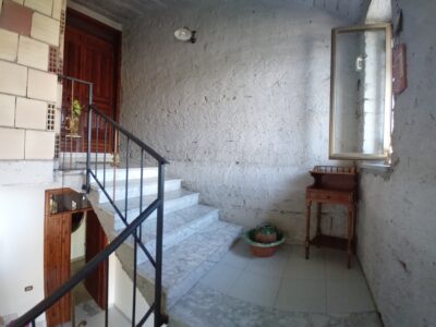 DUGENTA (BN) - 245 APPARTAMENTO CON GIARDINO