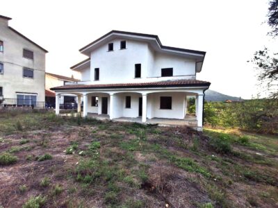 S.AGATA DE' GOTI (BN) - 173 VILLETTA DI NUOVA COSTRUZIONE CON GIARDINO
