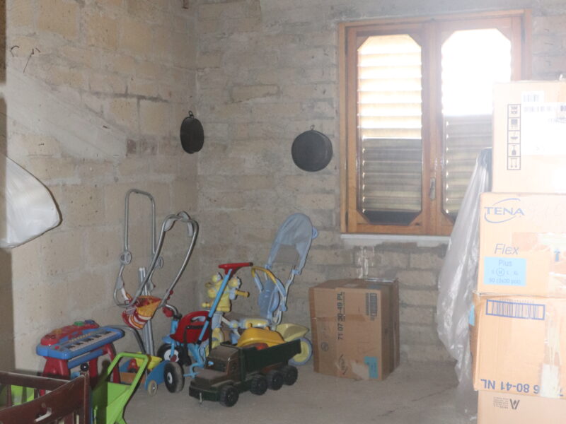 DUGENTA (BN) - 245 APPARTAMENTO CON GIARDINO