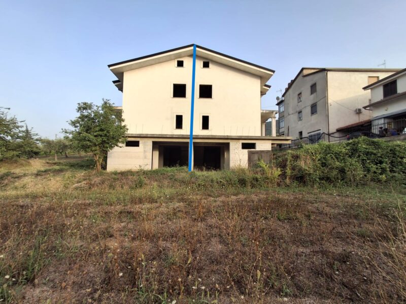 S.AGATA DE' GOTI (BN) - 173 VILLETTA DI NUOVA COSTRUZIONE CON GIARDINO