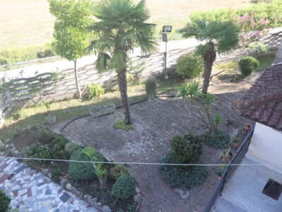 DUGENTA (BN) - 245 APPARTAMENTO CON GIARDINO