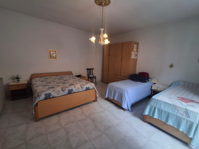 MELIZZANO (BN) - 98 PALAZZOTTO ABITABILE